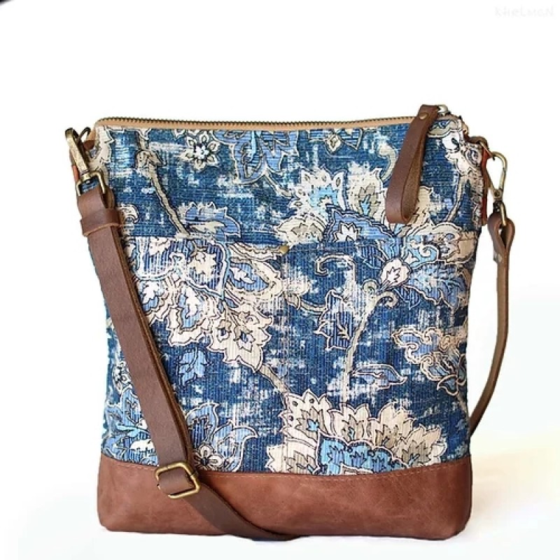 Somerset. Double sided leather crossbody bag