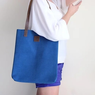 Blue waved leather shopper bag