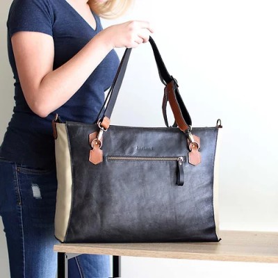 Gideon camera tote bag with padding interior