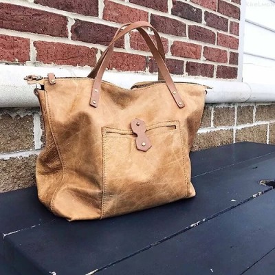 Tiberis Light. Caramel tote bag